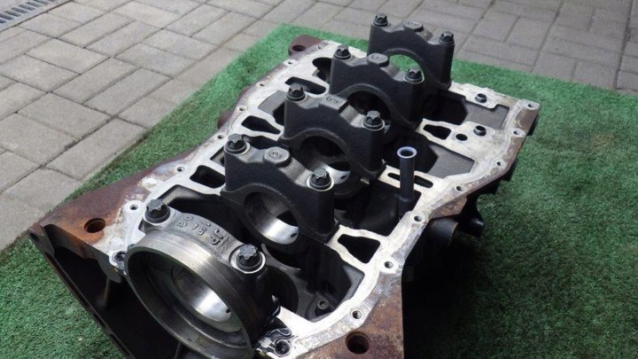 Renault OE K9KB608 motorblock 11