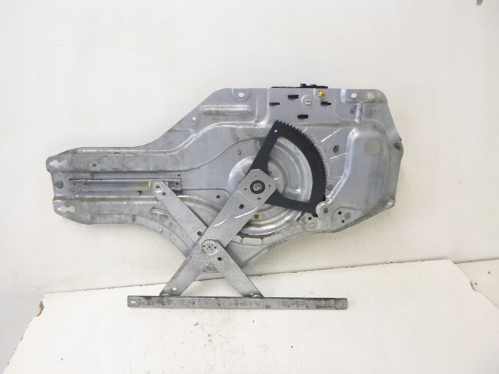 mechanism of the window front Hyundai Elantra III Lift 03r.