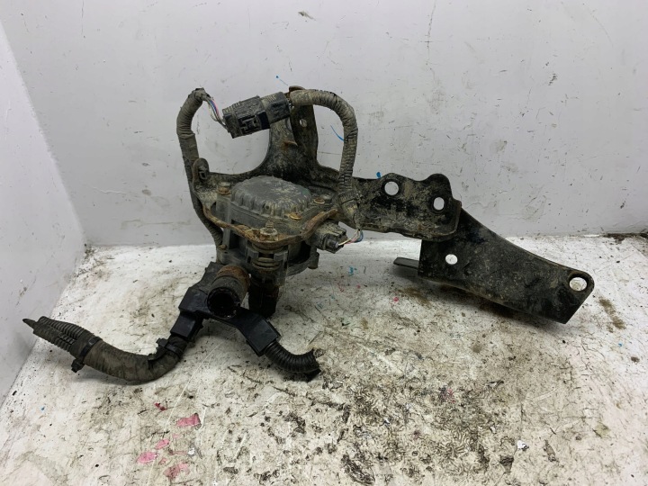 Pompe eau moteur auxiliaire G9040-48020 TOYOTA PRIUS III XW30 (2009-2015) 1.8 B