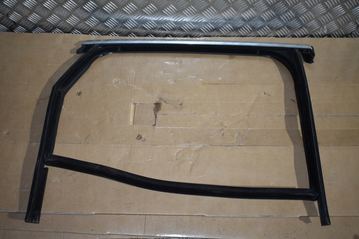 IDEALNA moulding frame door rear part rear right PORSCHE CAYENNE 9Y SUV 1