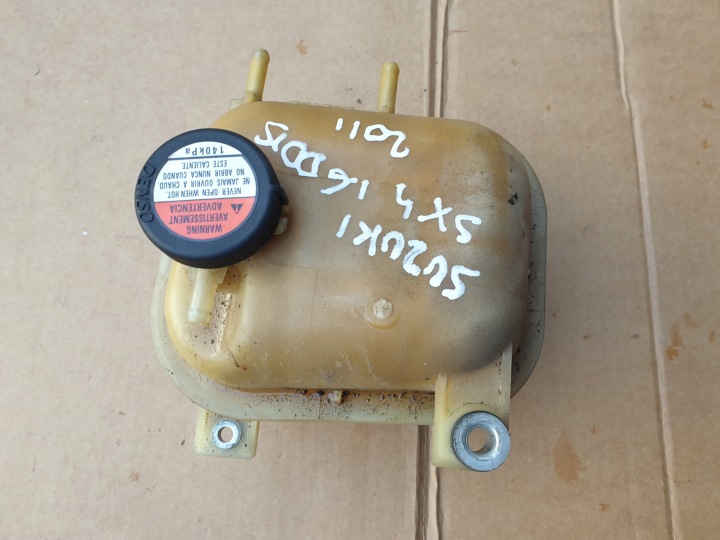 Behälter des Gasses SEDICI SUZUKI SX4 1.6 DDIS 2006-2013