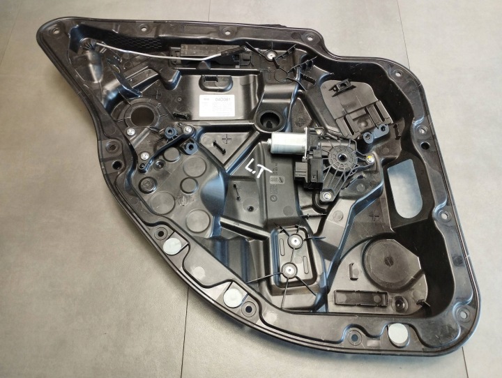 Mercedes-Benz GLC X253 mechanism windows left rear part A2537330139