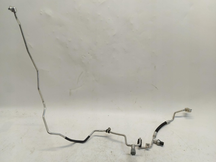 BMW U06 220d pipe wiring of the air conditioning