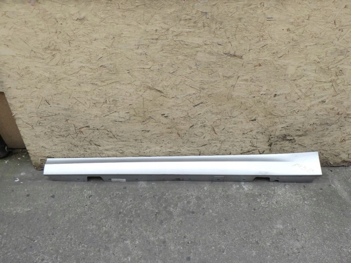 BMW 3 E90 E91 LCI LIFT cap threshold moulding left