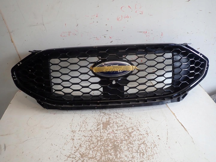 GRILLE/MASQUE FORD EDGE MK2 2018- KK7B-8200-CCW