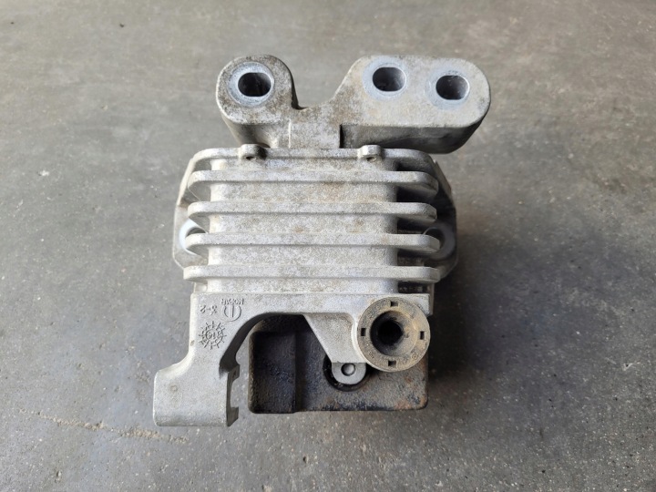 Supporti motore usato P68141400AG JEEP CHEROKEE V KL 2.2 CRD 4X4
