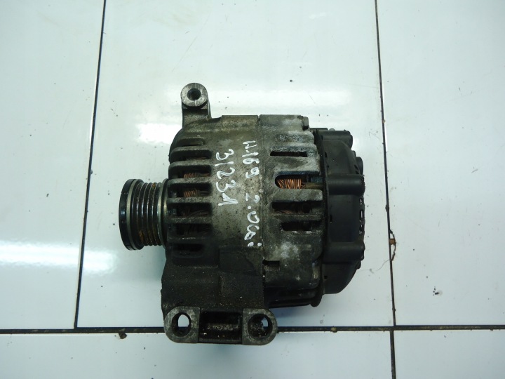MERCEDES A W169 2.0CDI alternator A6401540502