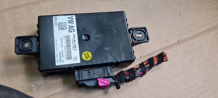 A7 4G MODEL Bedienteil GATEWAY Connector Contact 4G0907468E A6 C7 4G