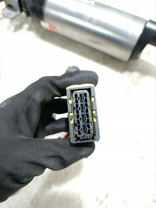 Estabilizador activo 4M0511023T Audi Q8 2021 7