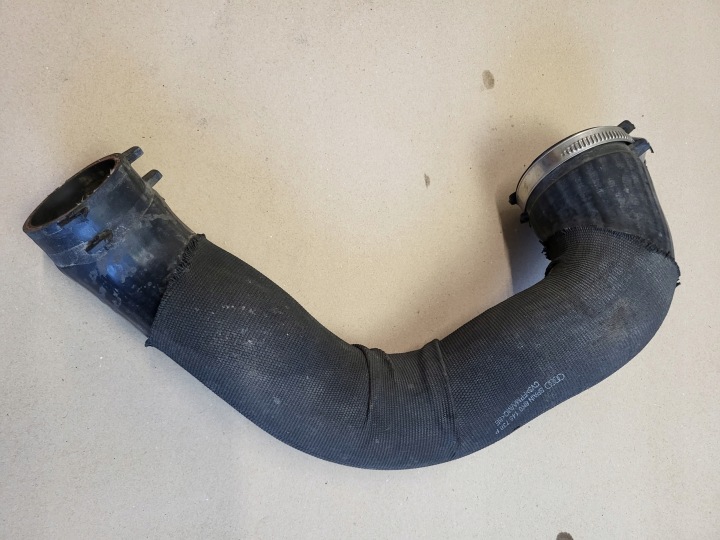 Conduit pieces tuyaux Tuyau Tuyau flexible Intercooler de l’air AUDI A4 B8 8K A5 8T 2.7 3.0 TDI OE