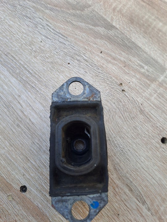 Scatola cambio montaggio staffa supporto RENAULT MEGANE II 1,4 16V 8200358147