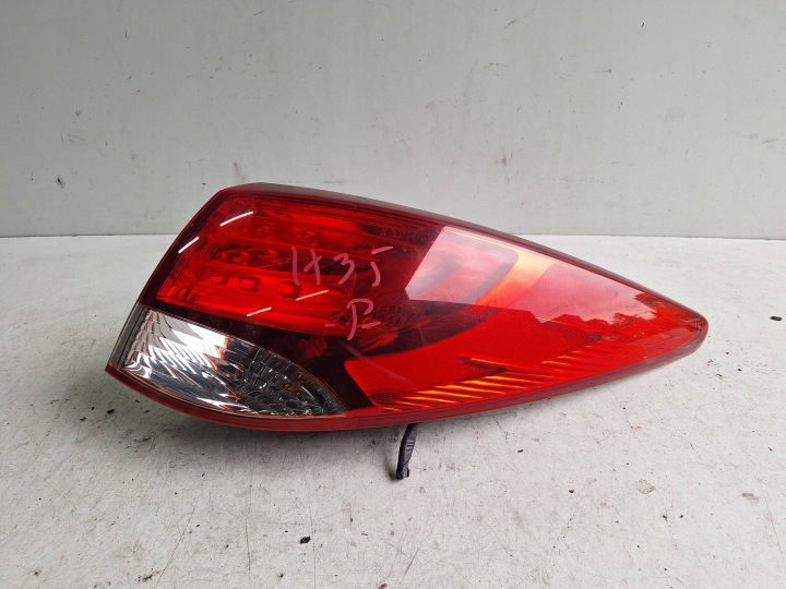 HYUNDAI IX35 09-13 Feux phare Droit Arrière 92402-2Y0