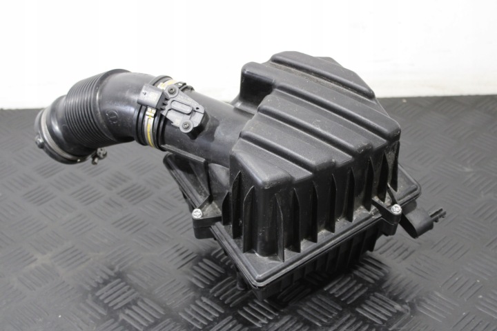 cover of a filter, air JEEP COMPASS II 2 LIFT 52152085
