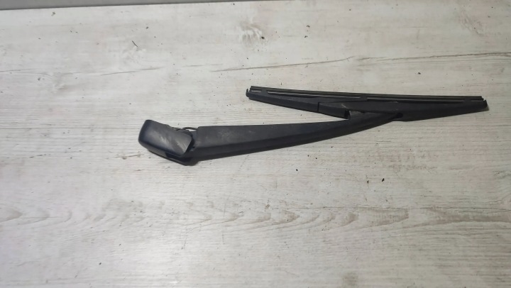 Mitsubishi ASX 18r. 1.6DiD Braccio tergicristallo VETRO finestrini posteriore