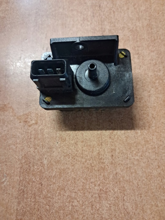 sensor of pressure MERCEDES W126 107SL 560 0280101003