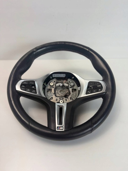 BMW G20 G22 G26 LCI 9882675 volant m-packet LCI GRUBA