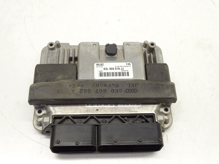 computer bedienteil des motors AUDI A4 B8 A5 8T 03L906018JJ