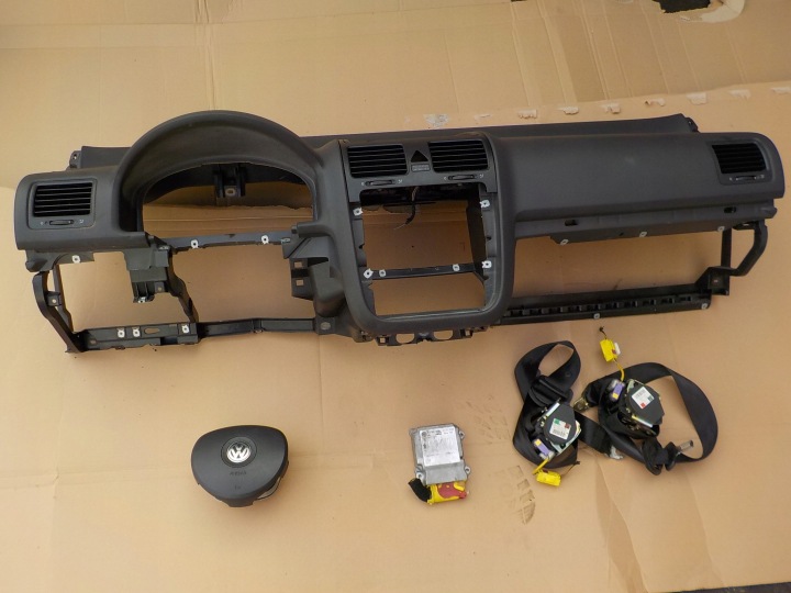 console airbag tension belts komplet vw golf V 2005r