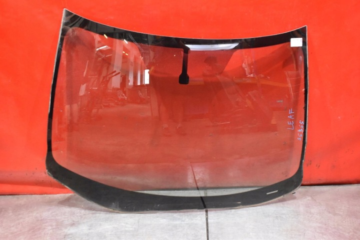Vitre pare brise Avant de fer NISSAN LEAF 1 et ZA0 LIFT 10-17