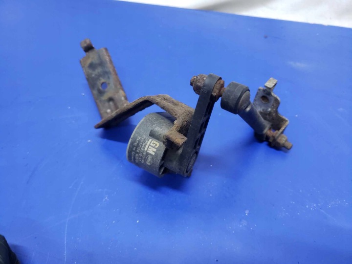 Sensor Poziomowania lichte XENON SAAB 9-3 II 93, Vectra C, Signum heck