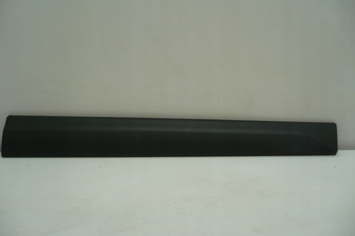 AUDI Q5 and 08- moulding door right front