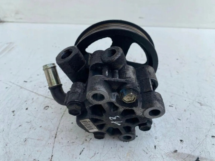 Power steering TOYOTA COROLLA Verso (_E12_) 022 2.0L diesel 85kW 6