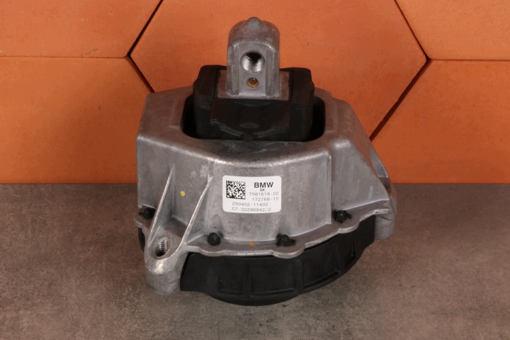 BMW G20 G21 G22 G23 G26 G42 Z4 G29 Supporti motore usato Destro 7581618 5367 km!!