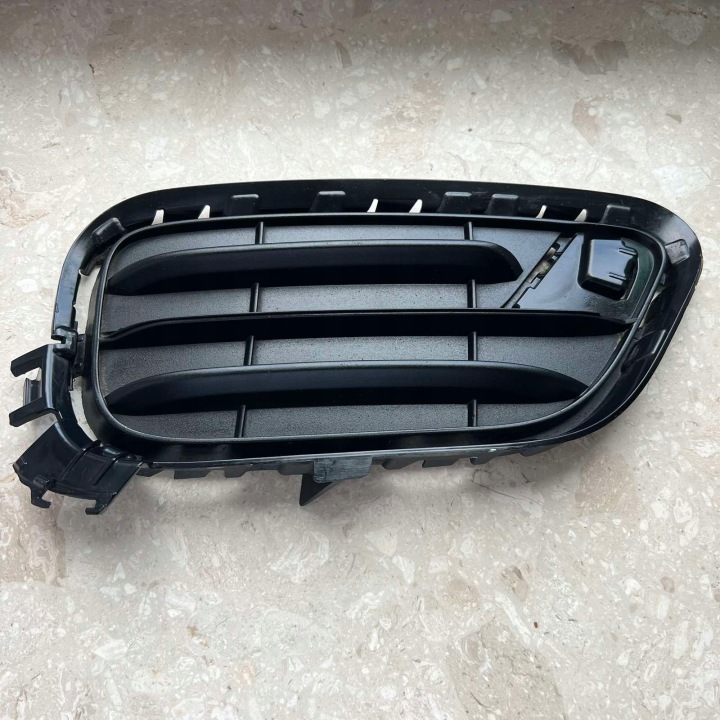 BMW X3 F25 14-17 X-LINE grille grid of a bumper of the front right 51117347946
