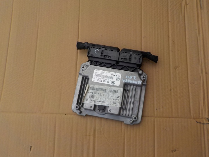 Bedienteil DES MOTORS seat alhambra II 2,0 tdi 03L906018HL 0281017093