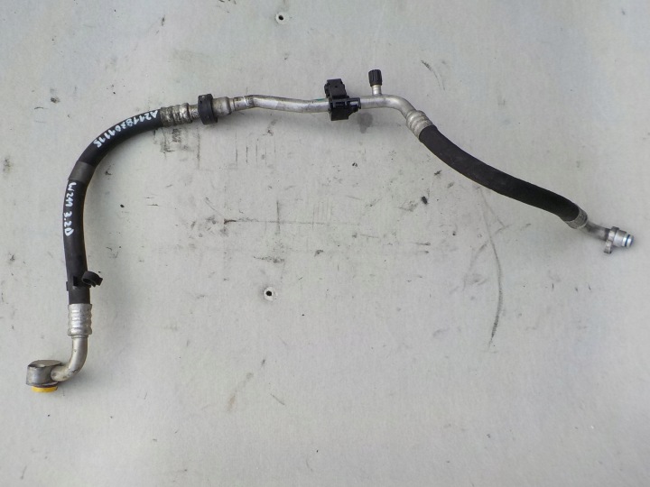 Conduit pieces tuyaux Climatisateur air conditionné mercedes w211 3,2 cdi 2004r A2118301115