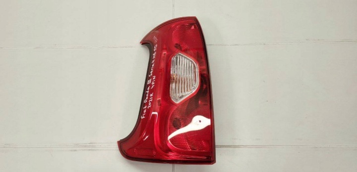 light rear left side Fiat Panda 3 2019 521023570