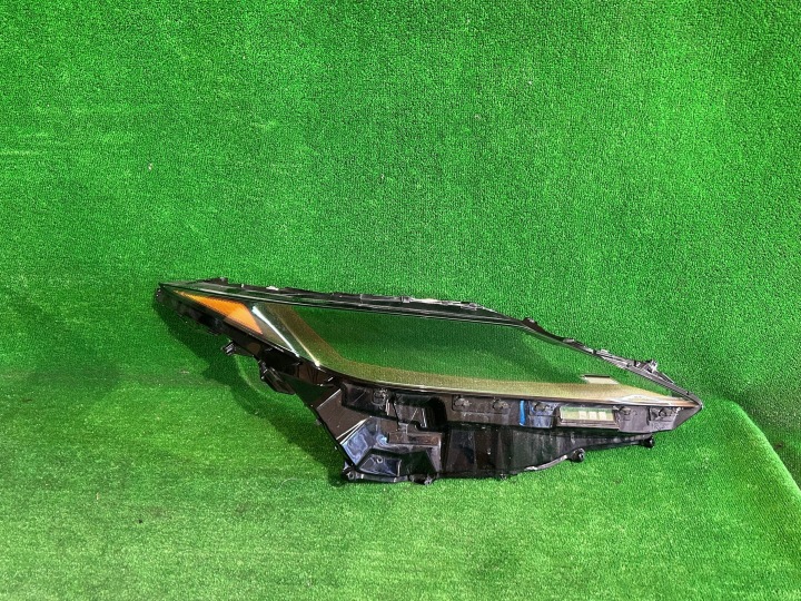 Destra KLOSZ REFLEKTORA LEXUS RX VI LIFT 19