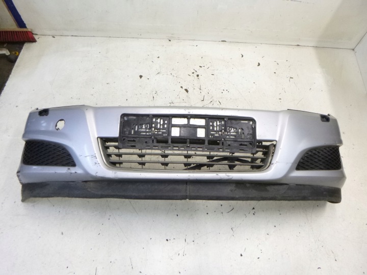 nárazník přední Opel Astra H Z176 2005r. 13225746