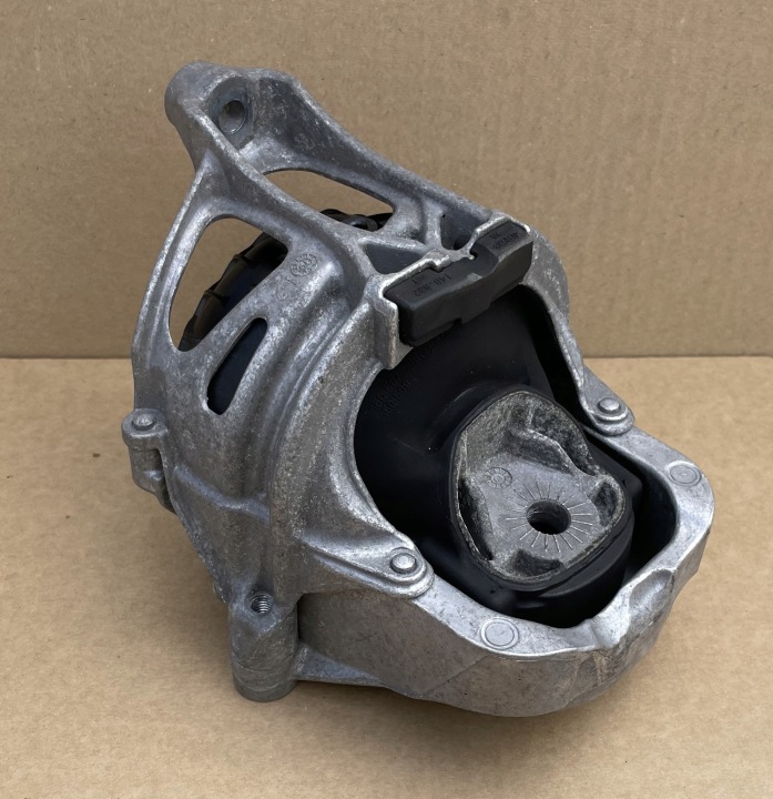 engine mount 4M0199372ET AUDI A6 A7 Q5 Q7 Q8 as new original