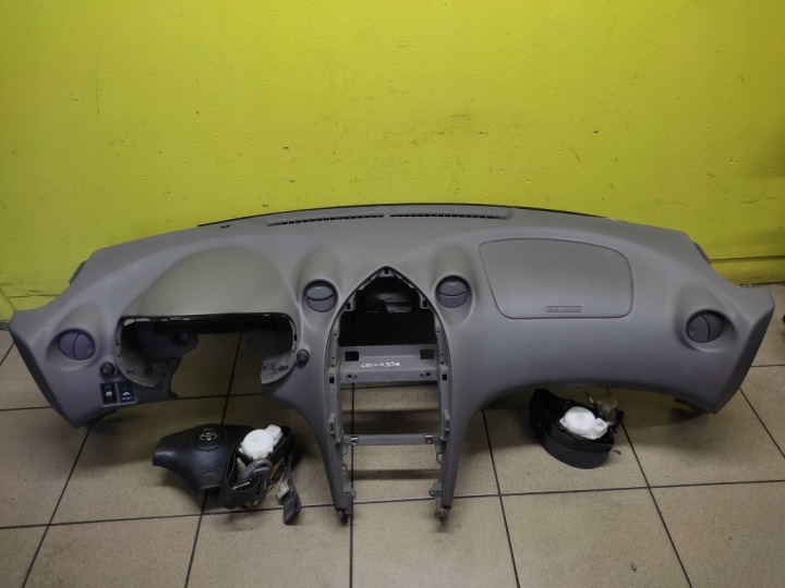 TOYOTA CELICA VII Tableau de bord complet Kit Airbag complet tableau de bord