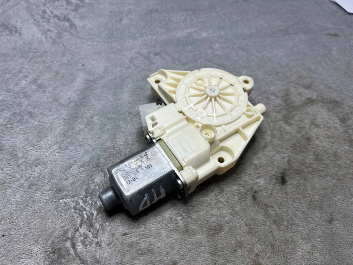 Micro moteur Vitres PT A2048200642 MERCEDES C-KLASA W204 !J