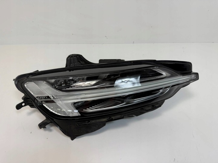 Volvo V60 II light front right 32338002 FULL LED ACTIV High Beam System