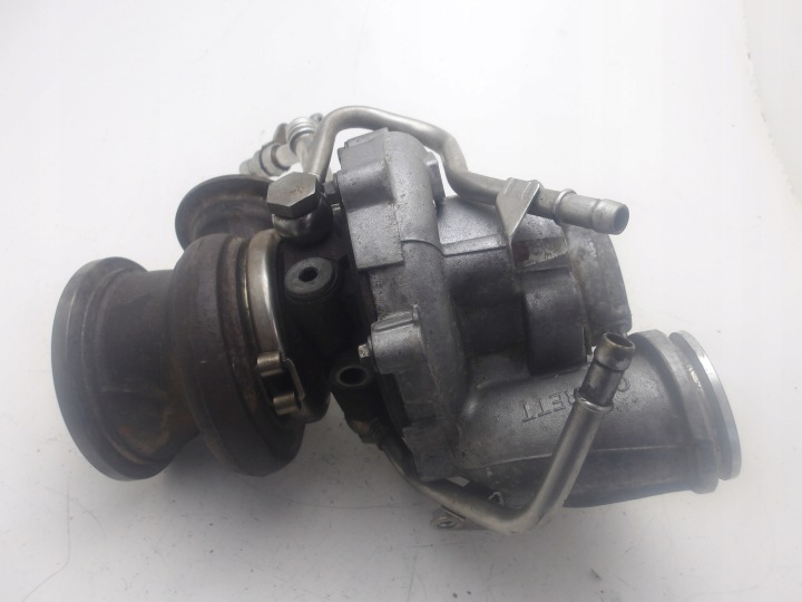 BMW 5 F10 F11 F01 F02 E70 E71 4.4 V8 N63B44A turbo 7576985 408KM
