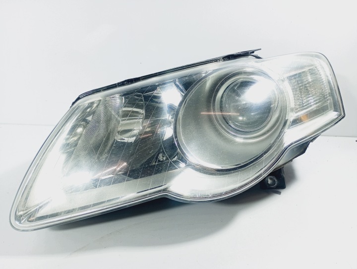 light left front reflektor left front OE 3C0941005S VW Passat B6 05-10