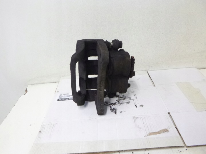 caliper brake + caliper carrier front left Mitsubishi Grandis 2.0 DI-D 2005r.