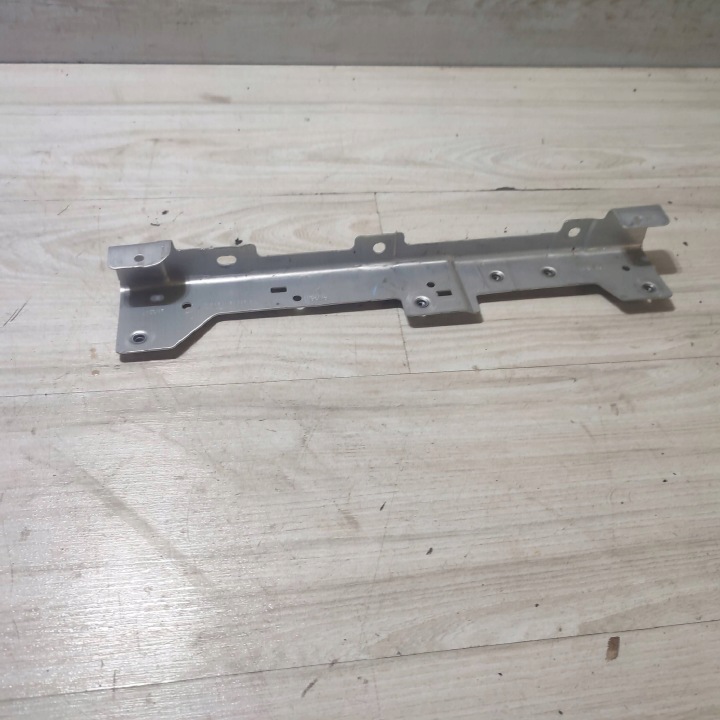 Halter Jaguar F-Pace HK8318T809A