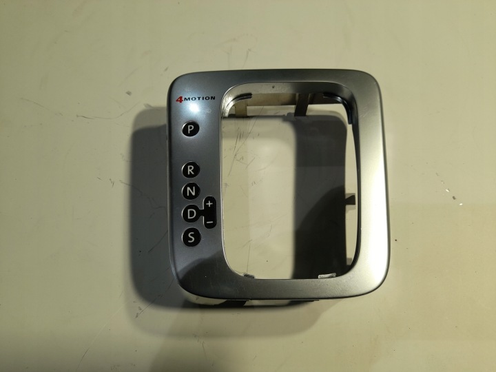 VW TIGUAN frame changes of the gear 5N1713203AB