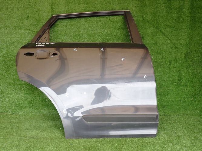 KIA NIRO 16- dveře pravé zadní záď