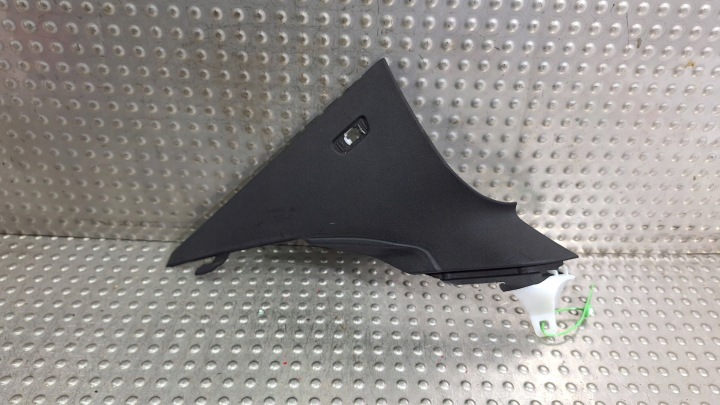 kryt střední SLUPKA levá 9484545 BMW 2 G42