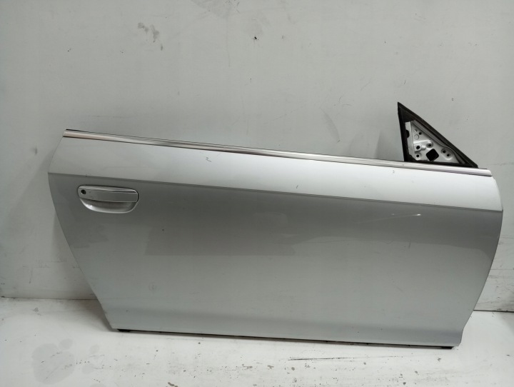dveře Audi A3 8P7 3D Kabrio Cabrio ANGLIK pravé přední