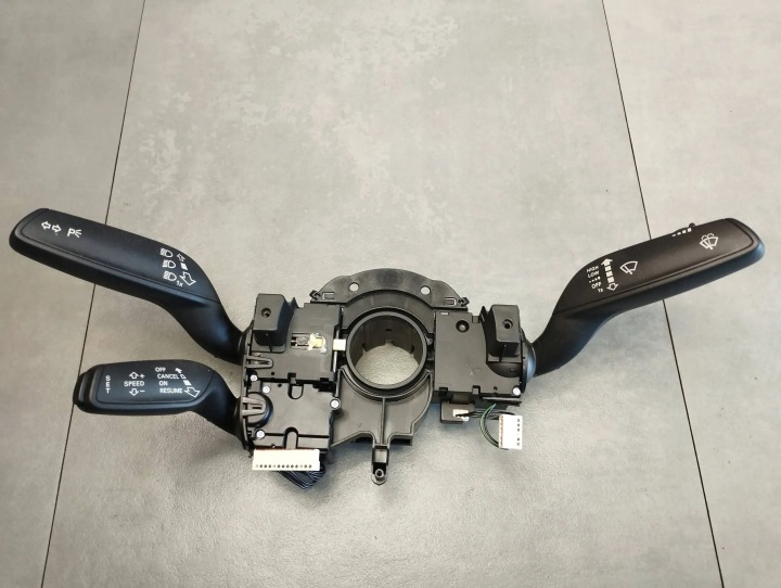 Audi A6 C7 4G páčky pod volant a ovládanie 4G8953502A