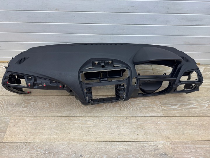 BMW M2 F87 1 F20 F21 2 F22 F23 console originál UK ANGLIK