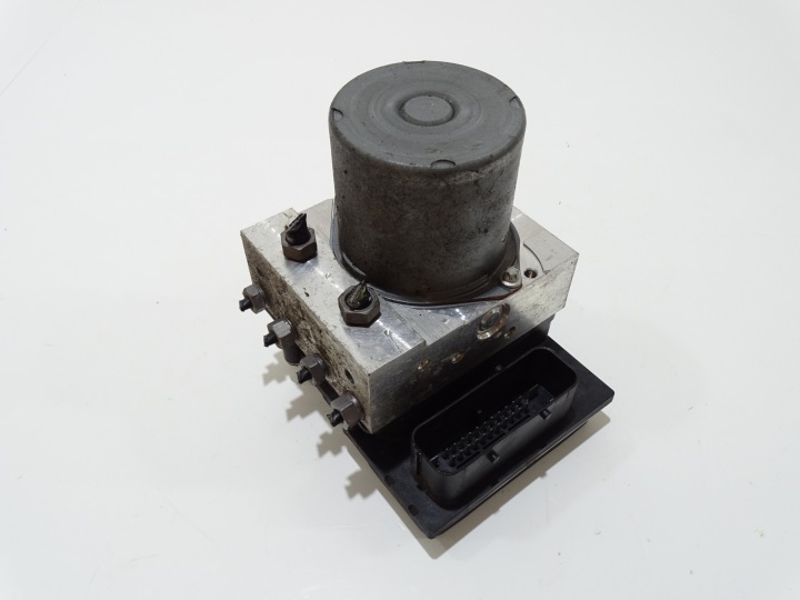 brake booster ABS BMW X3 E83 204D4 LCI OE 3450562 (24241743)