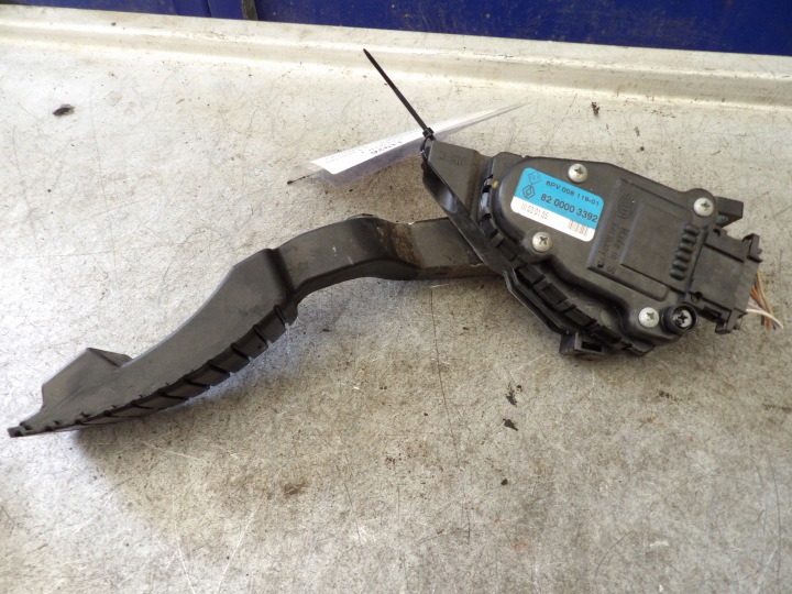 Renault Laguna II Gaspedal