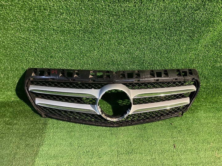 MERCEDES A KLASA W176 GRILL GRILL A1768880260